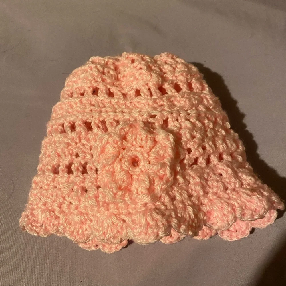 💗NWT Pink Hand Crocheted Open Work Baby Cap🐣